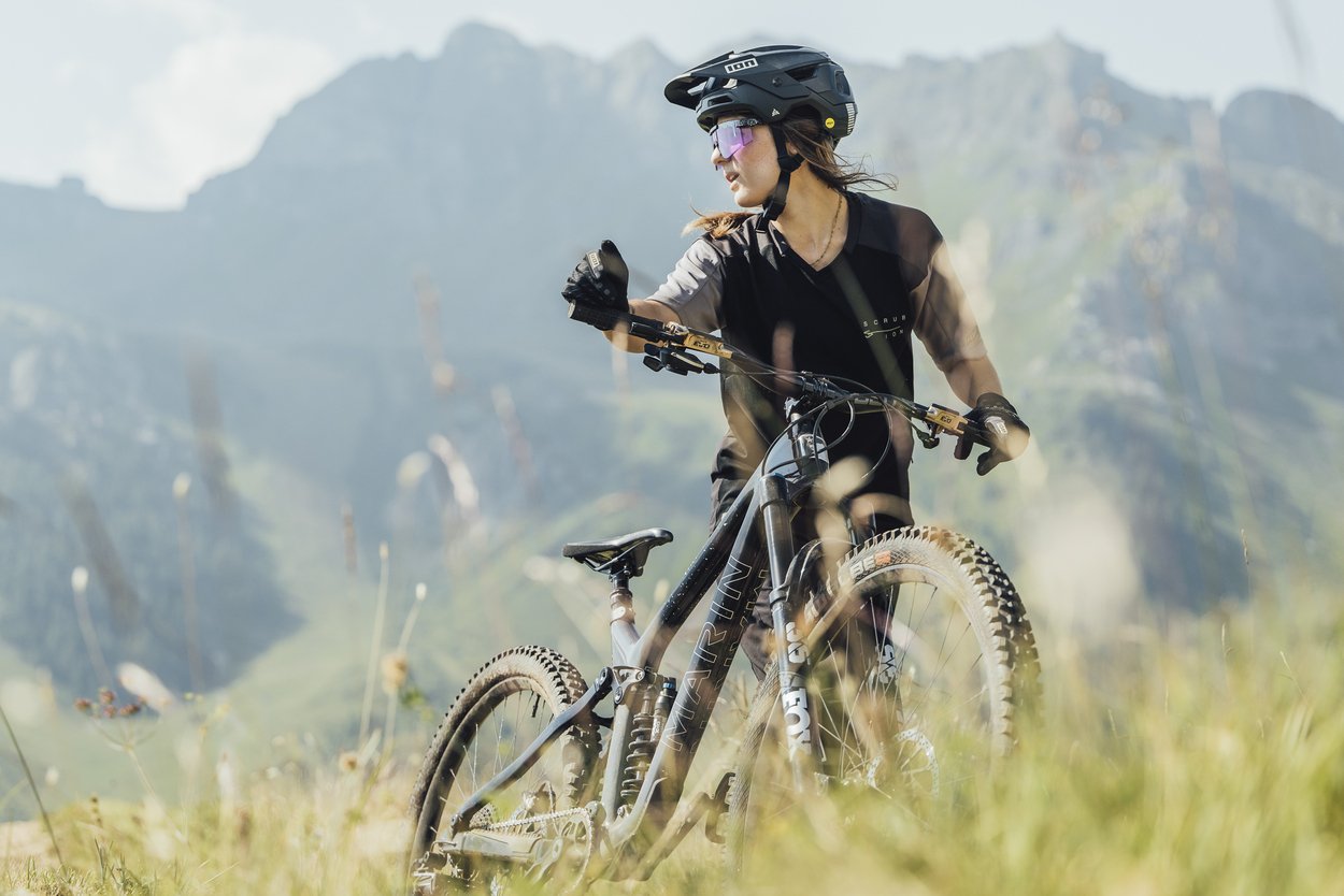 MTB Jersey Scrub Amp Kurzarm BAT Damen