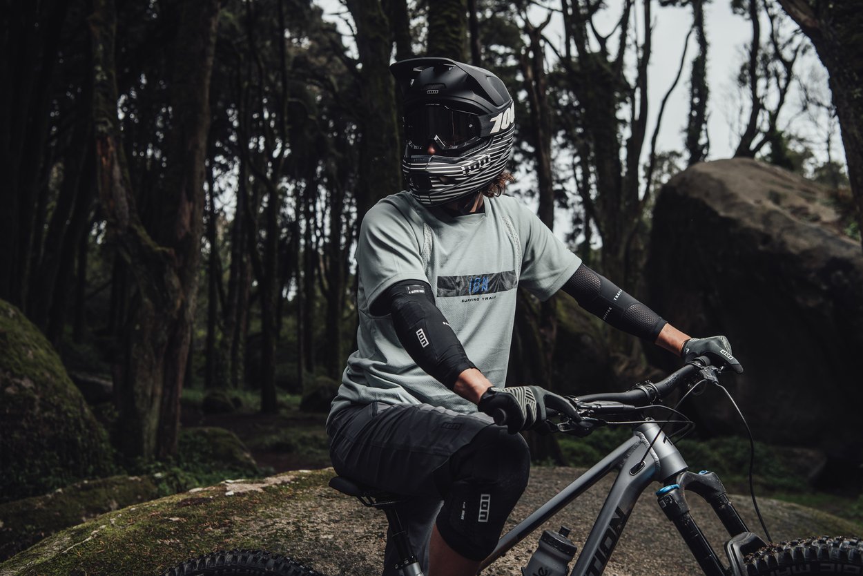 MTB Ellenbogenschoner E-Sleeve Amp