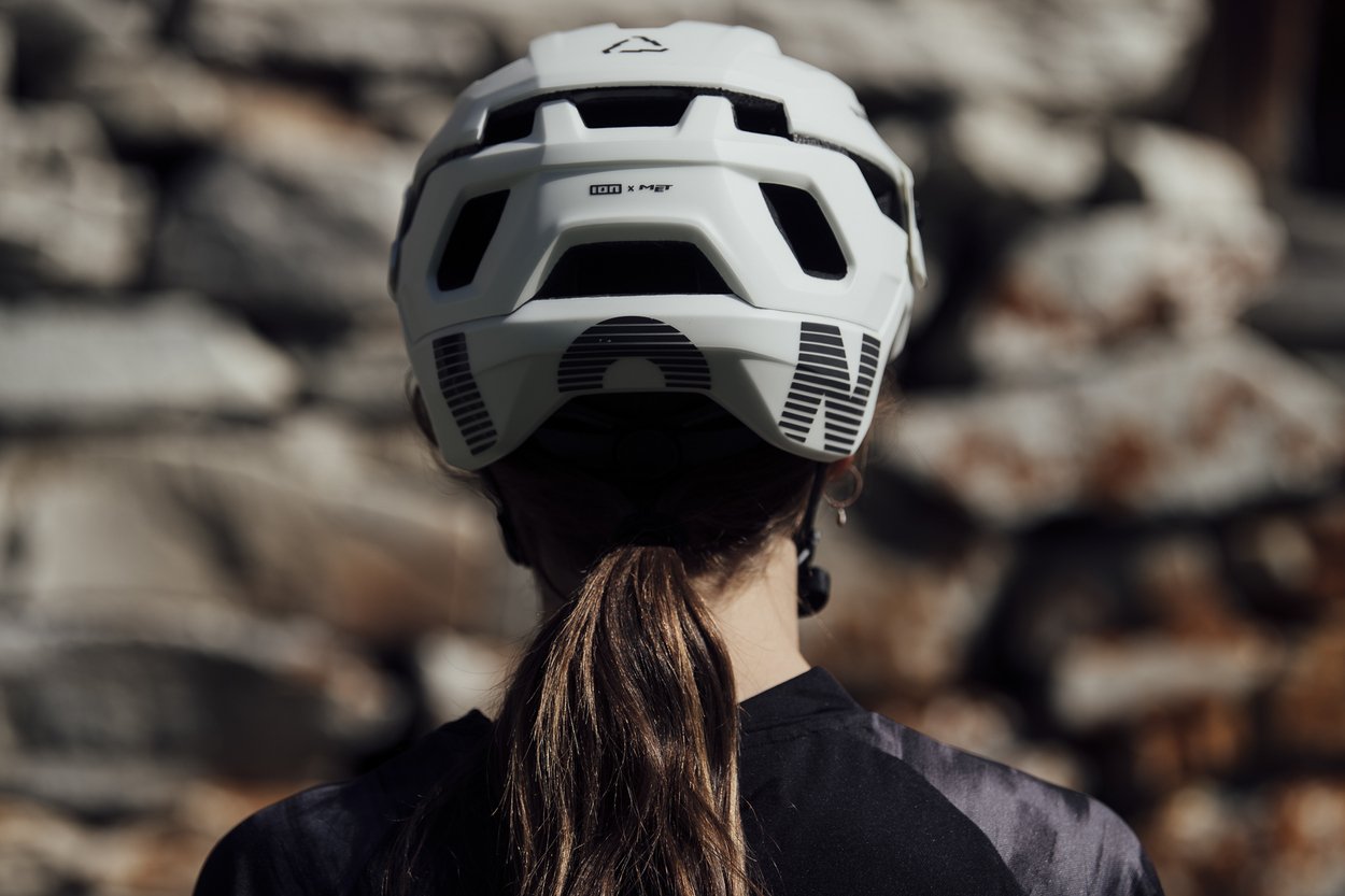 MTB Helmet Traze Amp MIPS